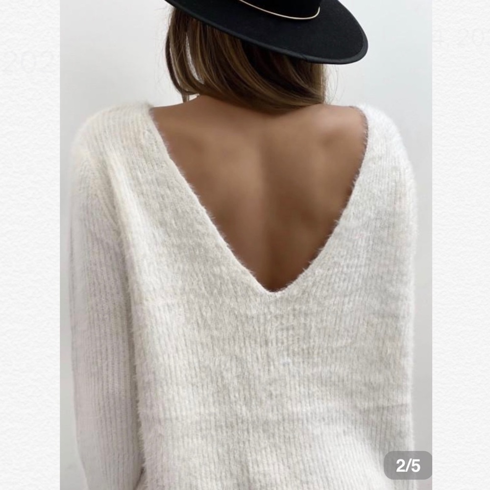 White V-Neck Loose Sweater - Picture 2 of 6